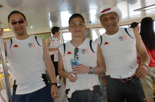 dragon_boat_team_20110818_1617111750