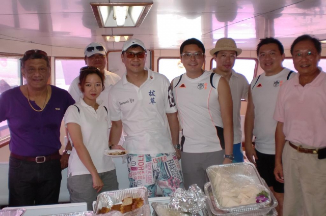 dragon_boat_team_20110818_2077448564